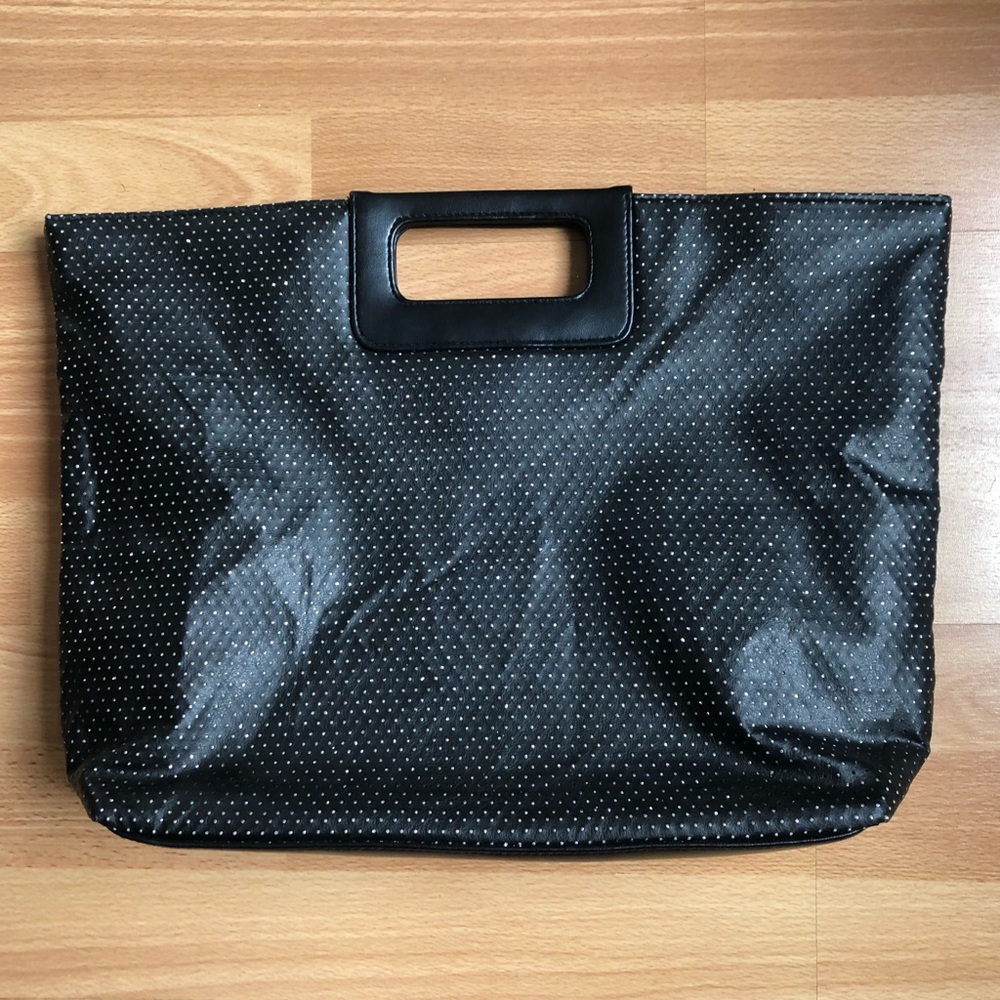 VICTORIA’s SECRET — black sparkle hand/evening bag - Picture 5 of 8